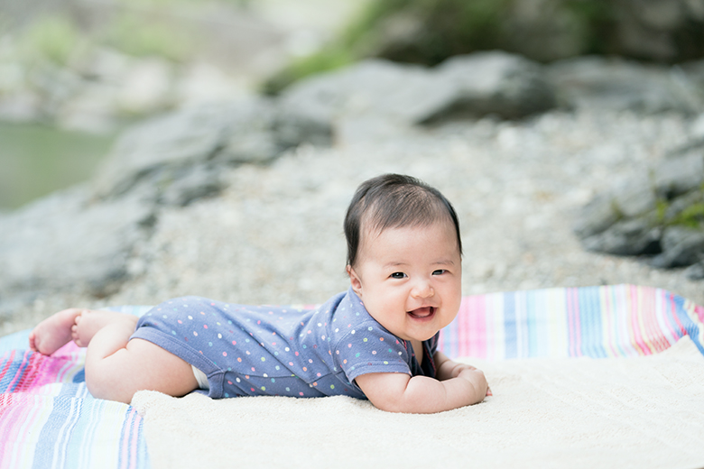 天川村でのパパ見知りするあかりちゃん