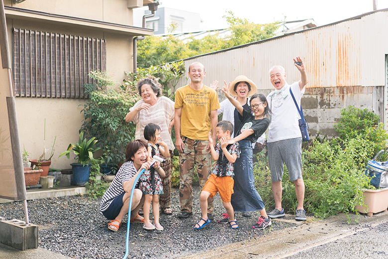 出張の家族写真撮影