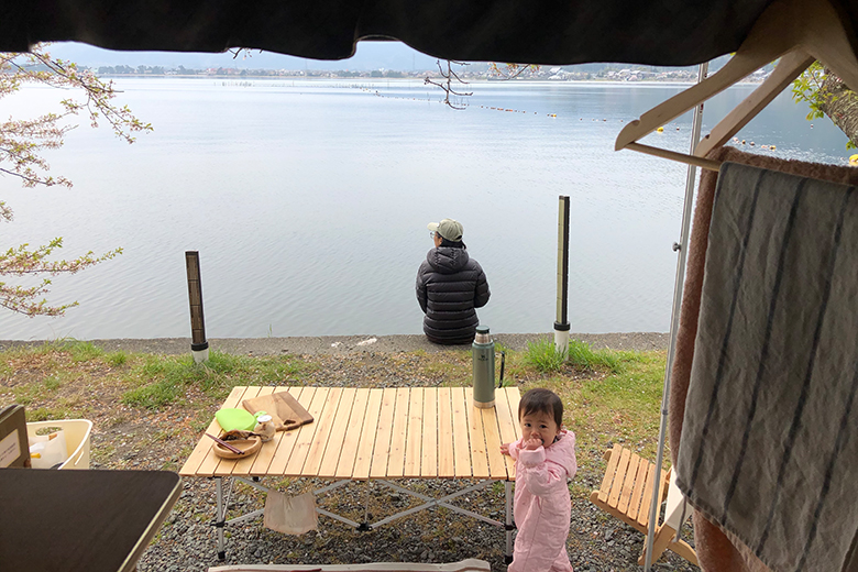 琵琶湖沿いでキャンピングカー乗車